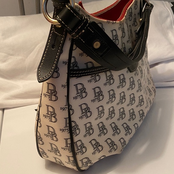 Dooney & Bourke Black and Cream Patterned Shoulder Bag - Picture 12 of 12